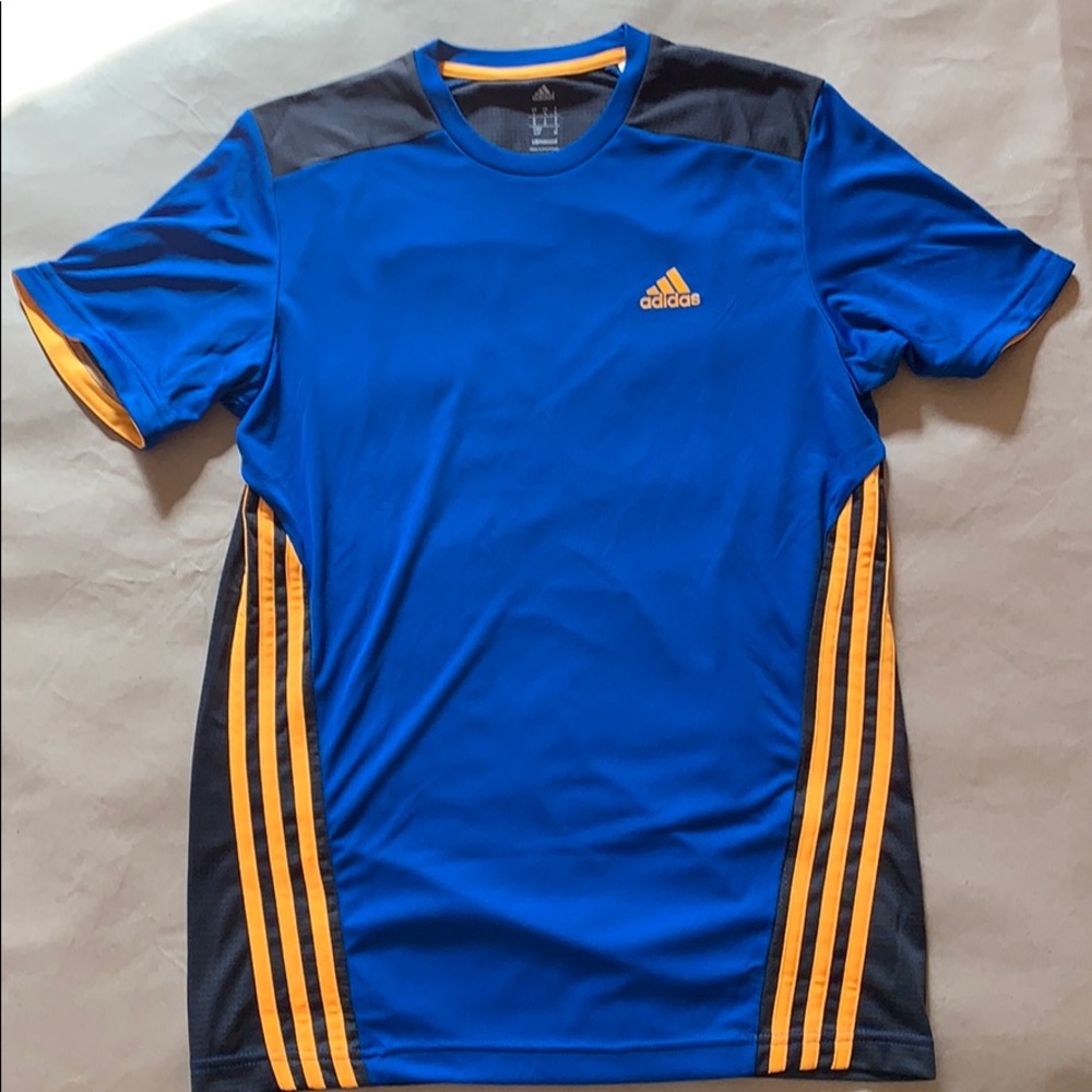 Men’s adidas training shirt blue size small
